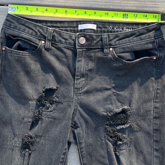 Lauren Conrad; Deep Grey/Black; Distressed/Ripped; Flared Style/Boot Cut Jeans - Picture 4 of 7